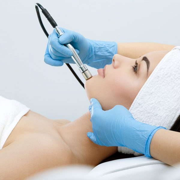 Microdermabrasion facial