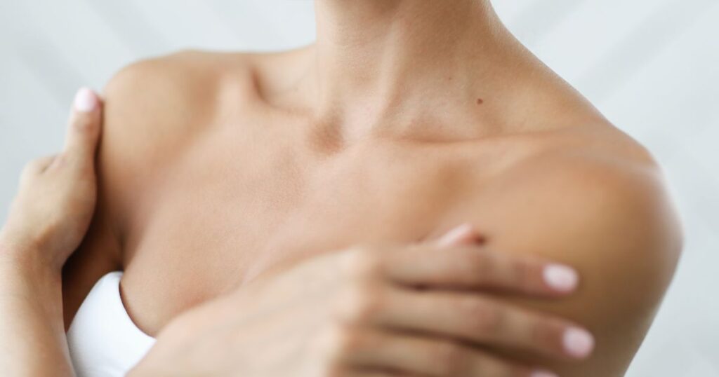 skin needling décolletage